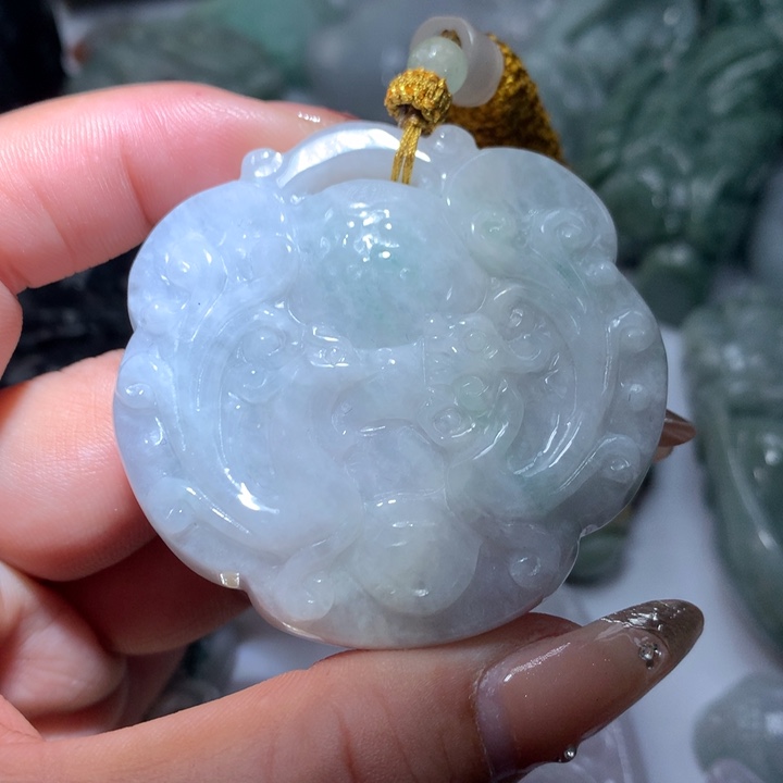 翡翠未镶嵌颈饰保真天然A货翡翠