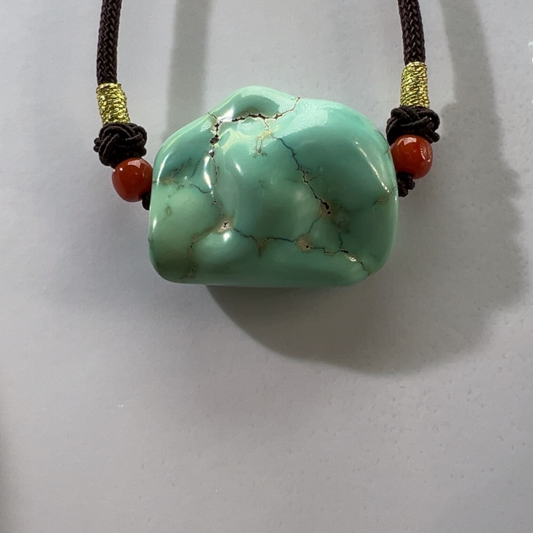 绿松石未镶嵌挂件