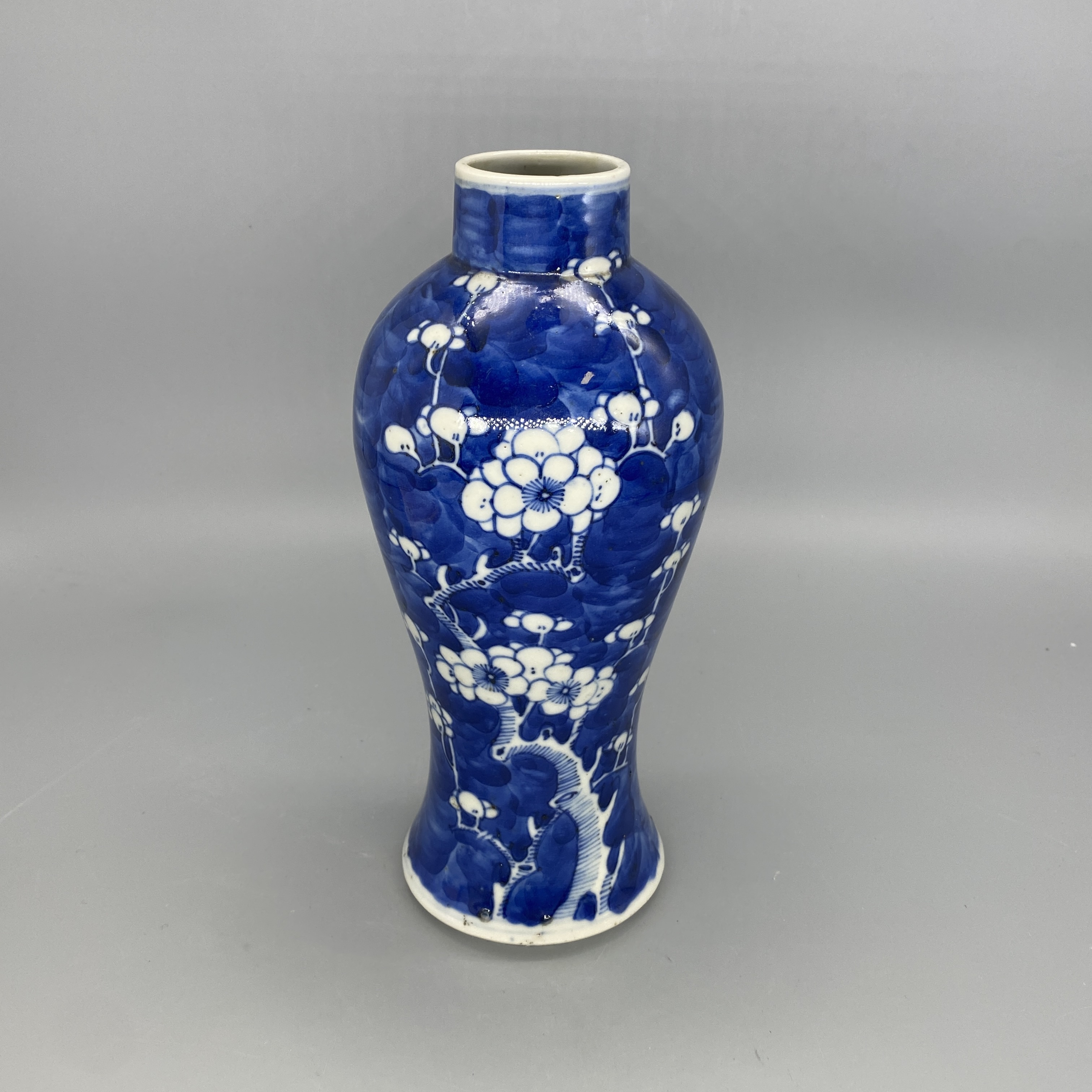 62412128*清光绪青花冰梅纹瓶/瓷器六/江苏省文物总店