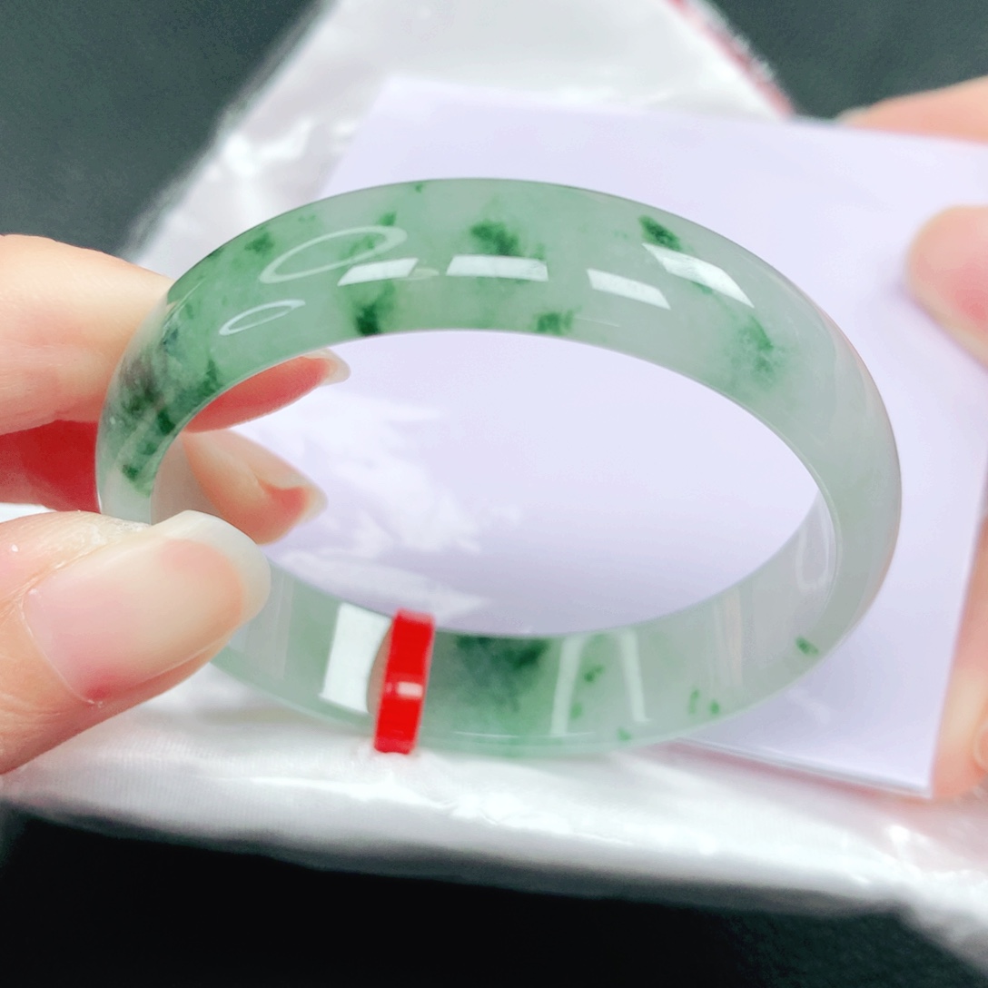 翡翠未镶嵌手镯48圈