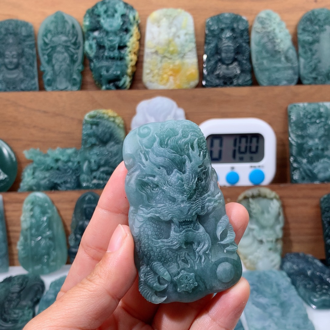 定制翡翠未镶嵌翡翠