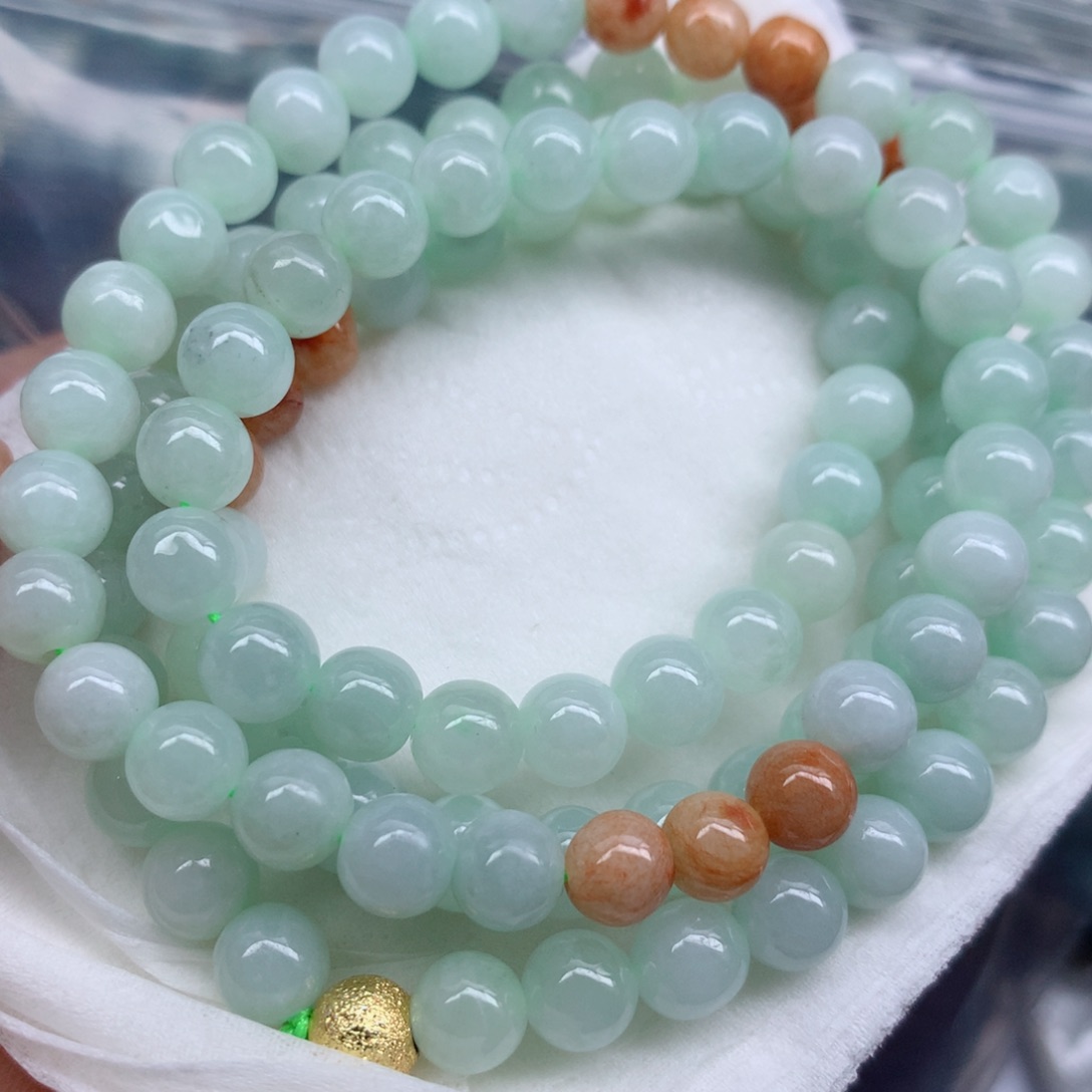 翡翠颈饰未镶嵌手串