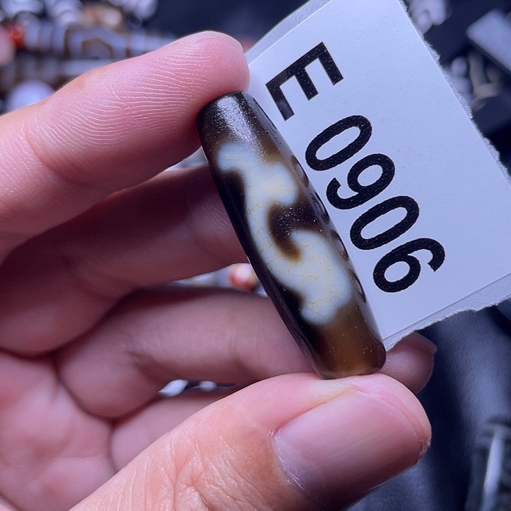 玛瑙/玉髓颈饰未镶嵌微瑕