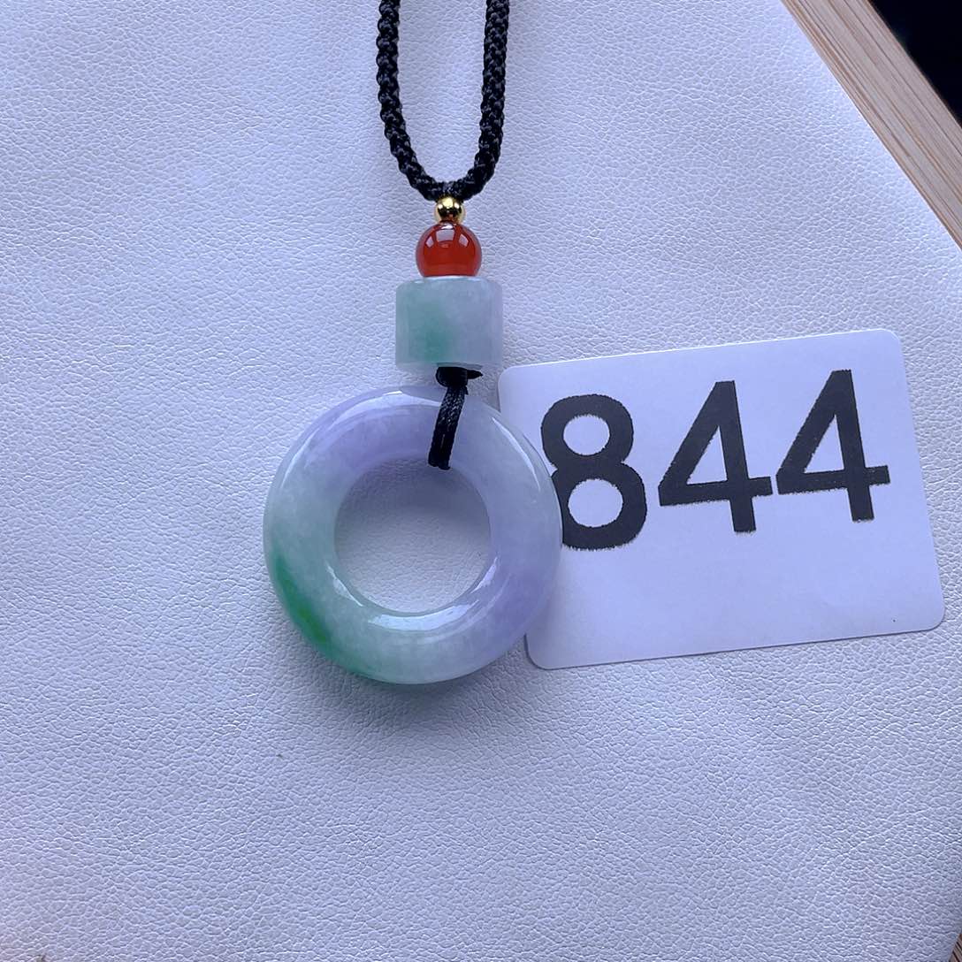 翡翠吊坠(赠链)未镶嵌