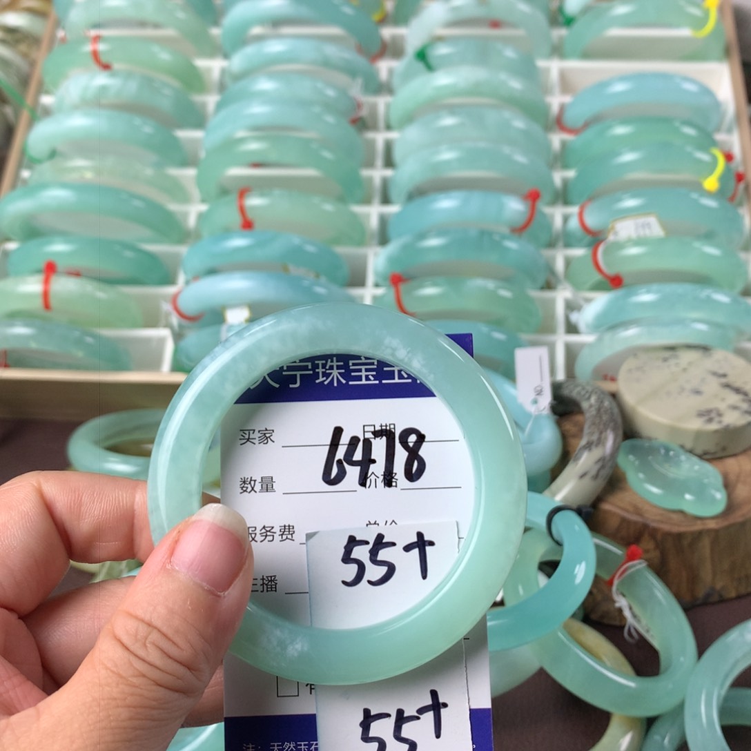 蛇纹石玉手镯未镶嵌6478