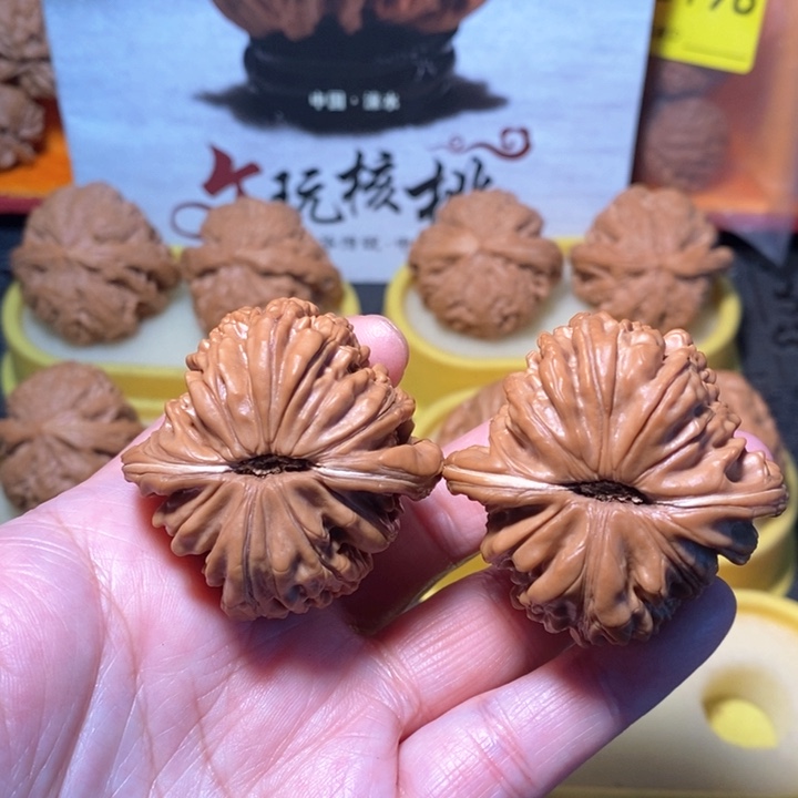 文玩核桃把件四座楼 精对全品 44 43