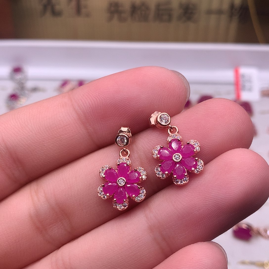 红宝石耳饰银S925镶嵌