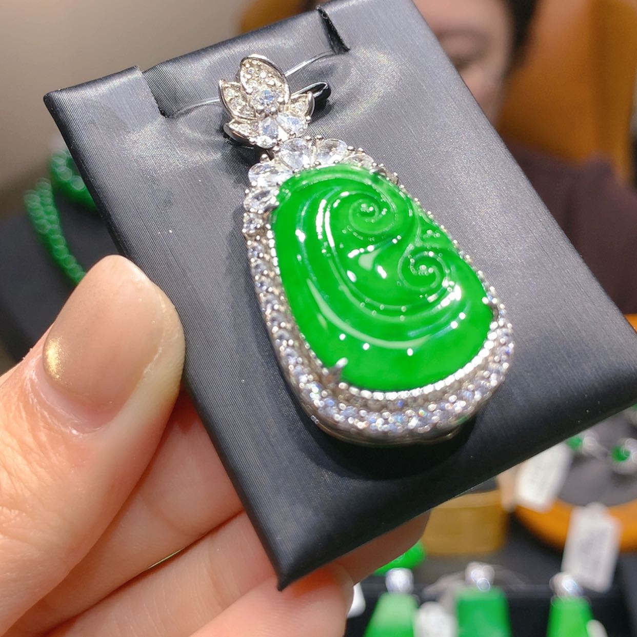 【闪购商品】颈饰银S925镶嵌翡翠6柒姐