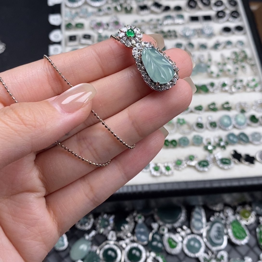 未镶嵌挂件翡翠翡翠