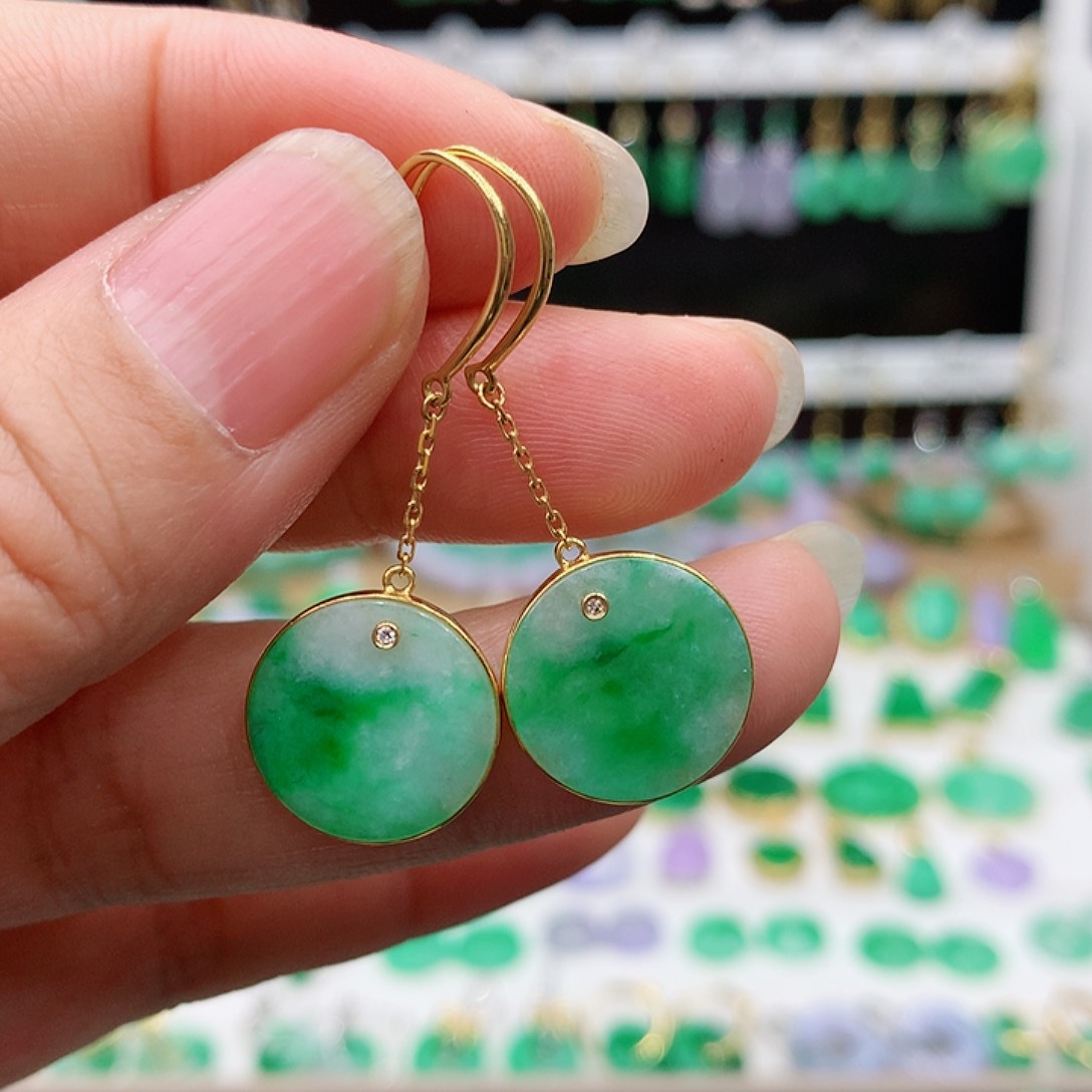 翡翠耳饰18K金镶嵌的