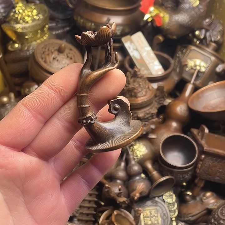 诚信经营铜器摆件