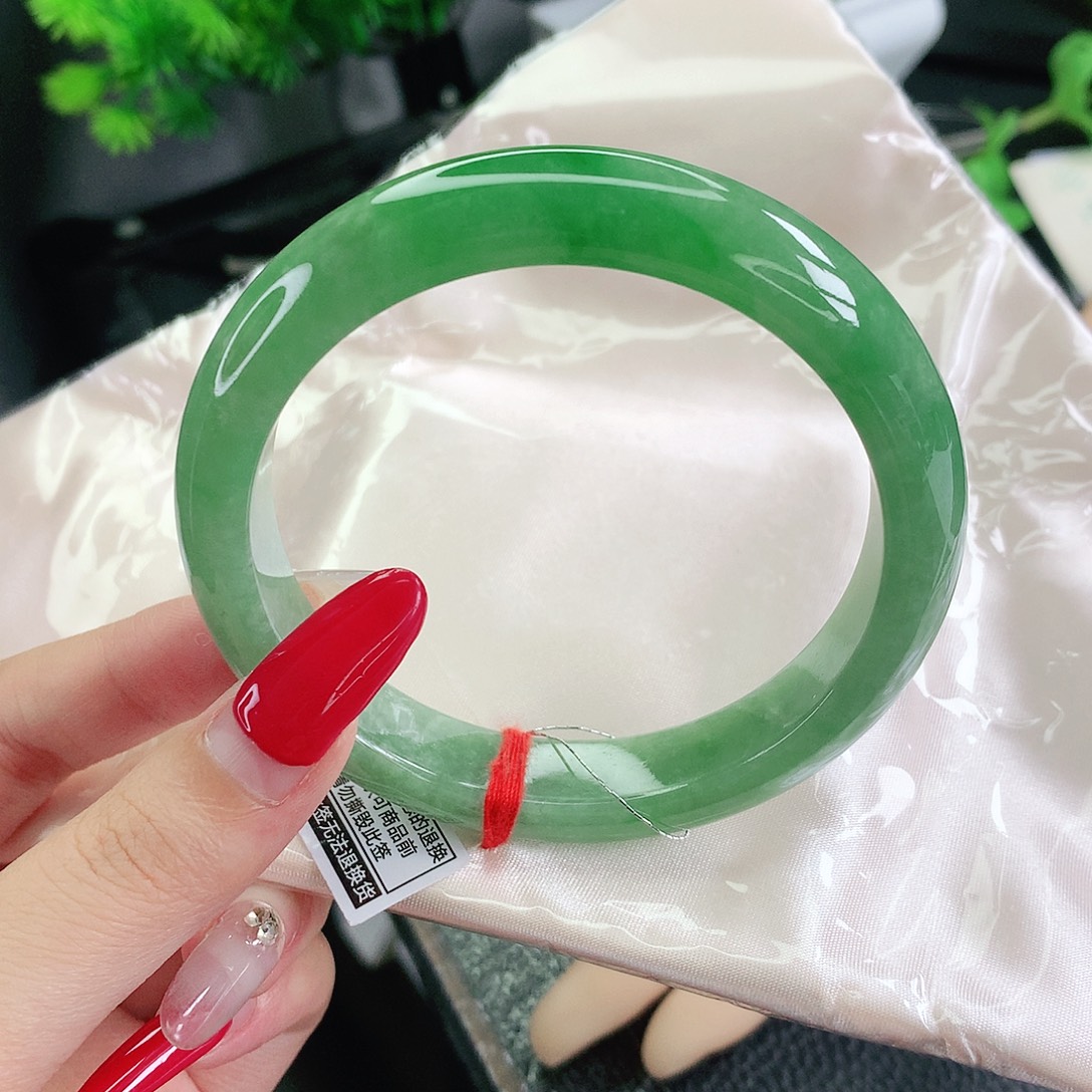未镶嵌手镯翡翠62圈