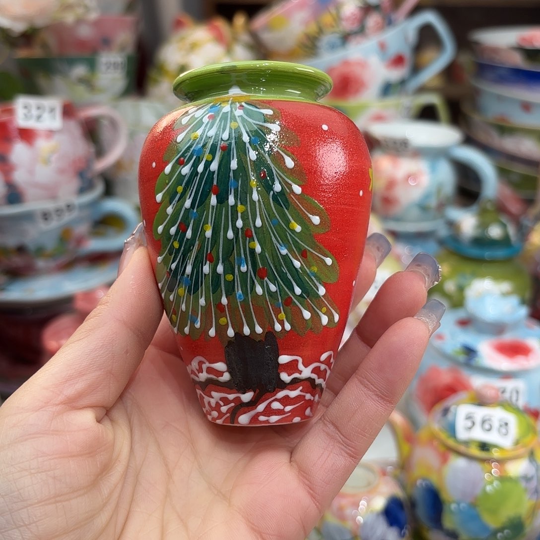 瓷片在这部影片当中扮演角色有许多人