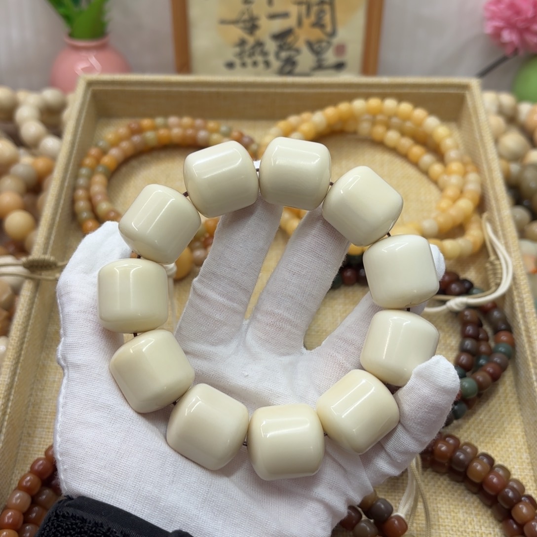 吊坠菩提根/象牙果24干磨大瑕疵牙果311