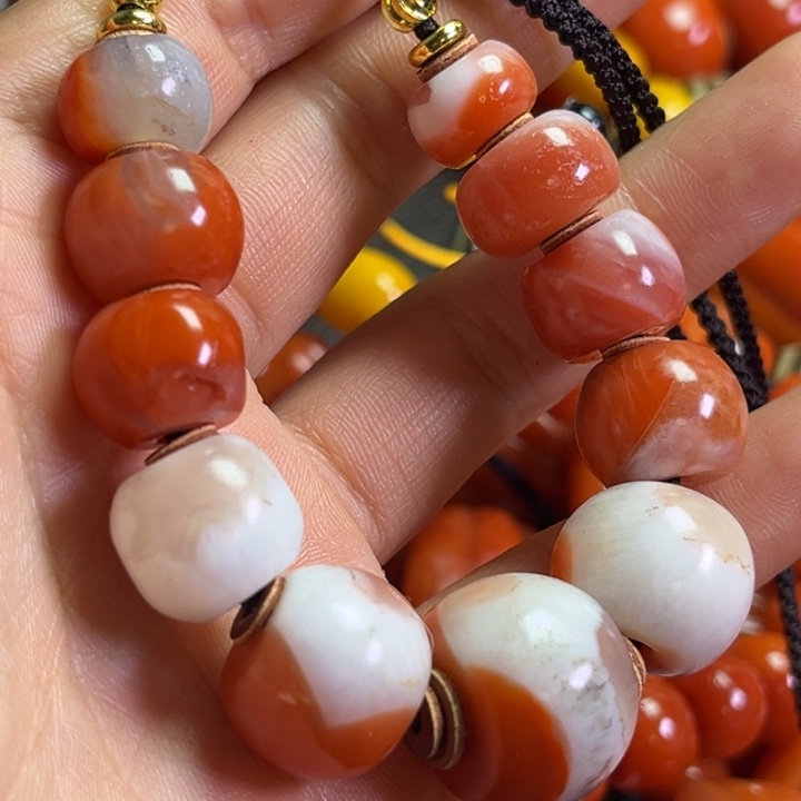 颈饰琉璃三*琉璃………