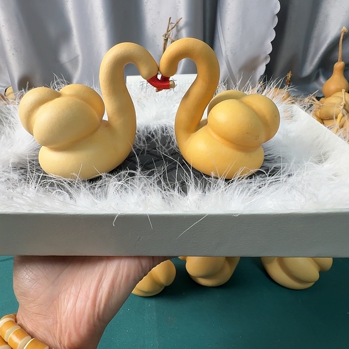 一***帅大叶紫檀（黑酸枝木类）