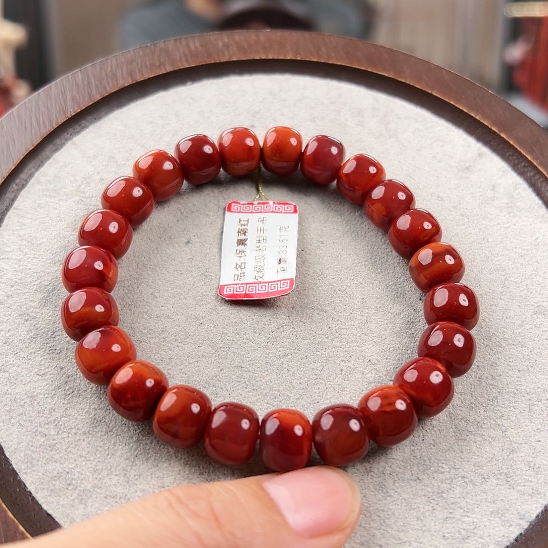 南红玛瑙手串未镶嵌