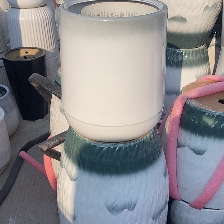 渐变绿水滴大号口28高35福利