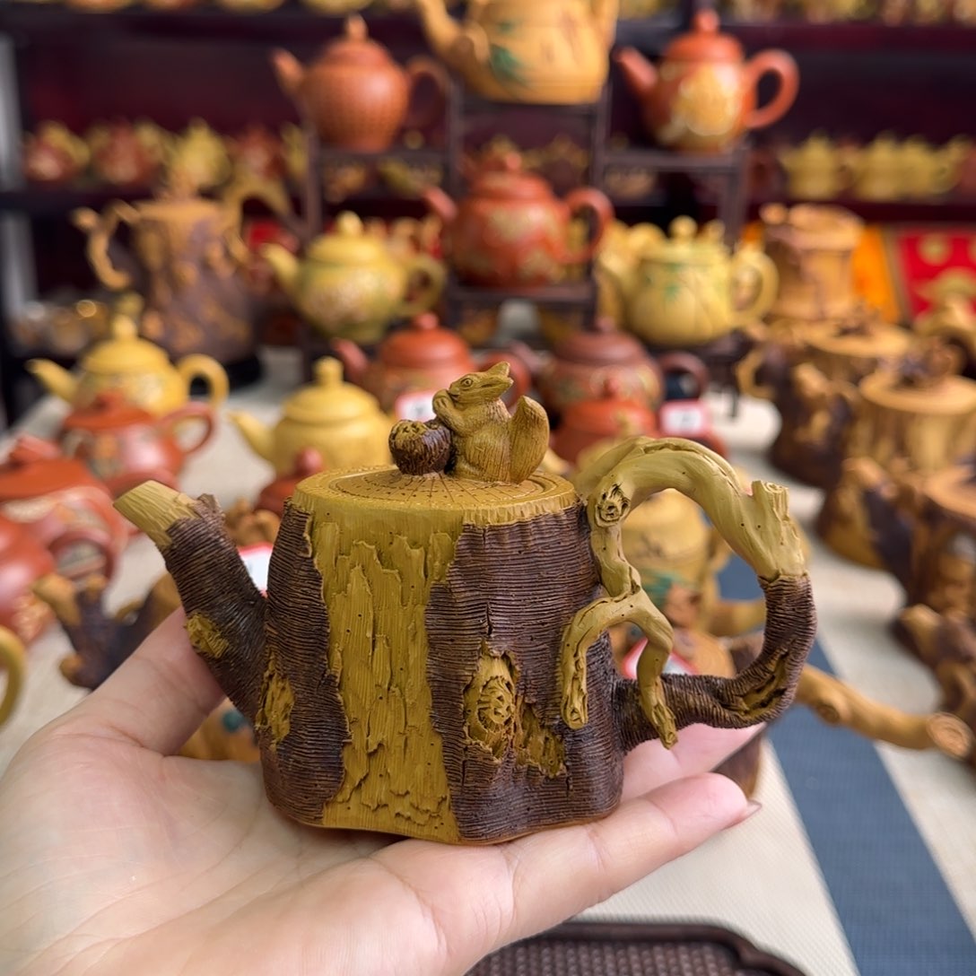 茶壶紫砂树桩松鼠
