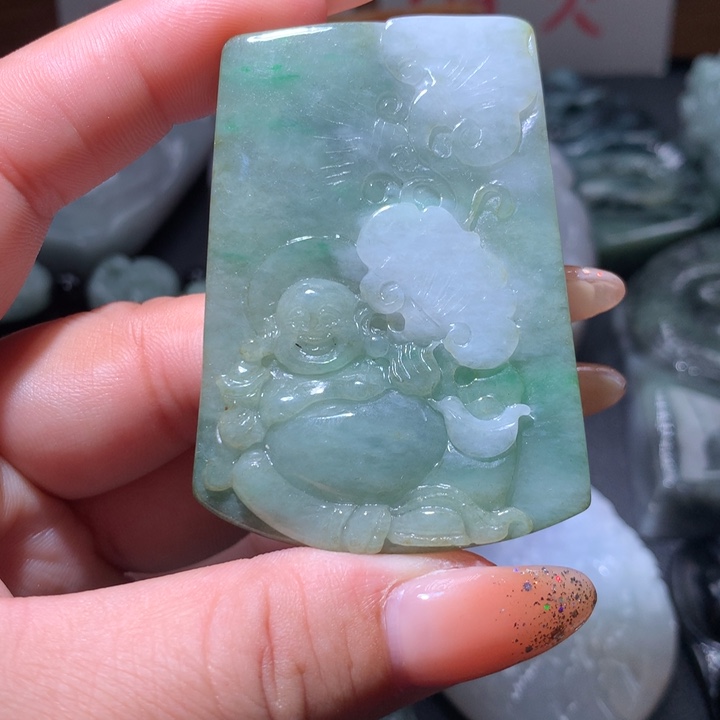 翡翠未镶嵌颈饰保真天然A货翡翠