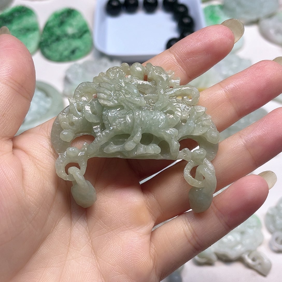 定制翡翠未镶嵌翡翠