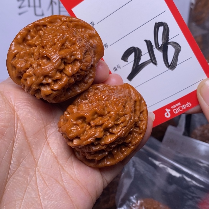 文玩核桃把件218，39半壁江山