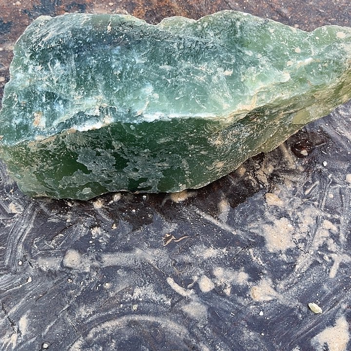 老***Q蛇纹石玉未镶嵌天然岫玉多样性发一