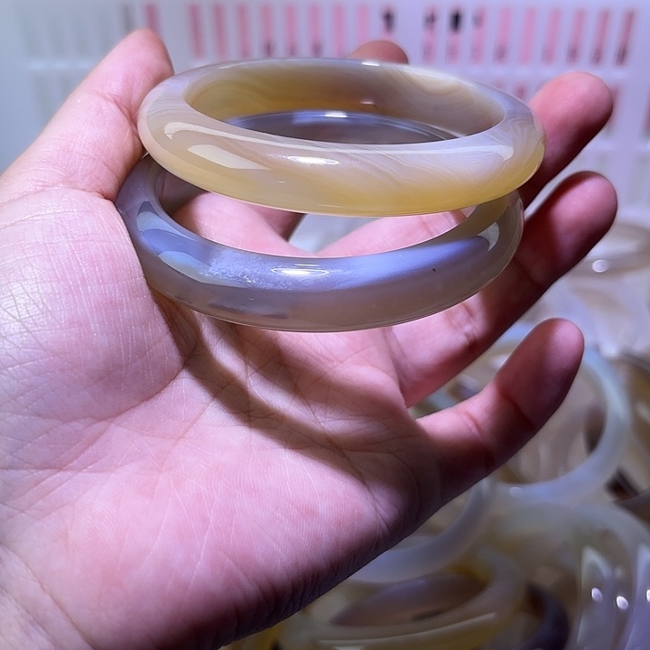 冰****玛瑙/玉髓未镶嵌手镯