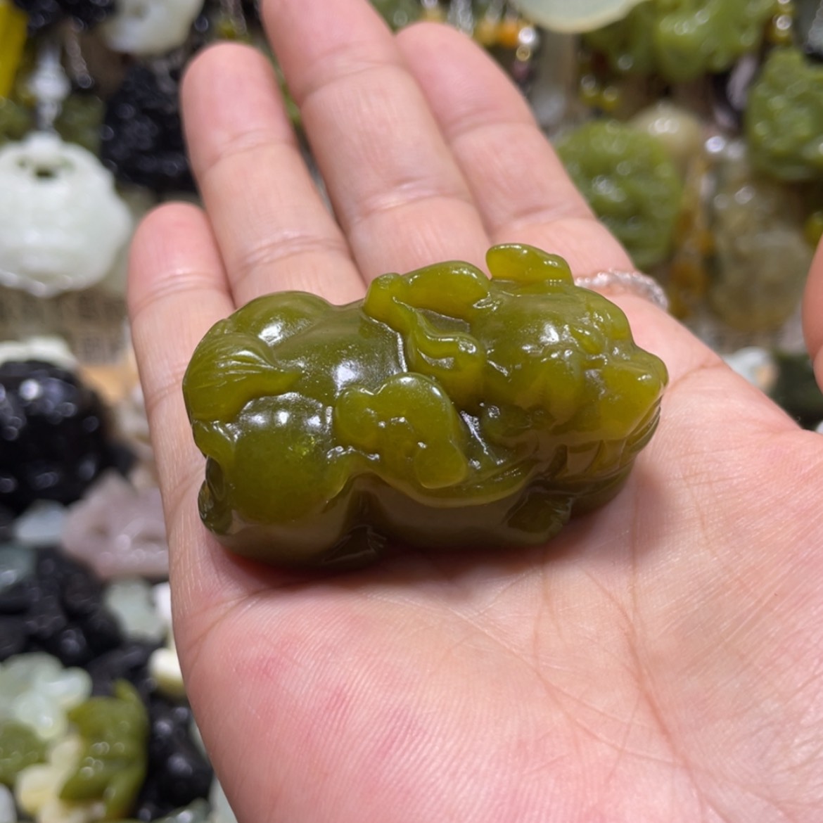 【闪购商品】岫玉颈饰未镶嵌40手把