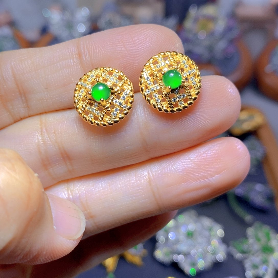 翡翠颈饰银S925镶嵌天然翡翠