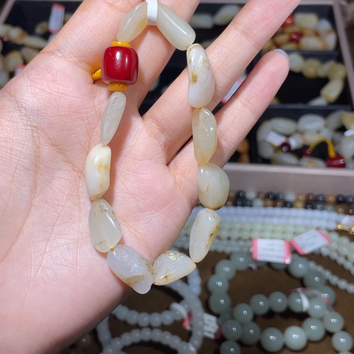 -***-和田玉未镶嵌手链