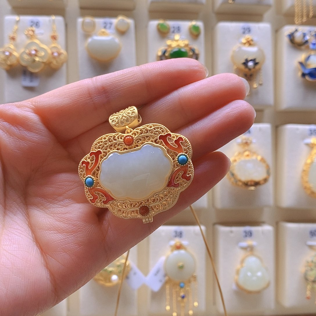 和田玉颈饰银S925镶嵌