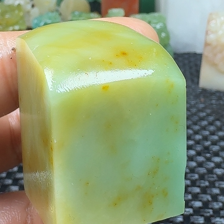 青田石真真正正章