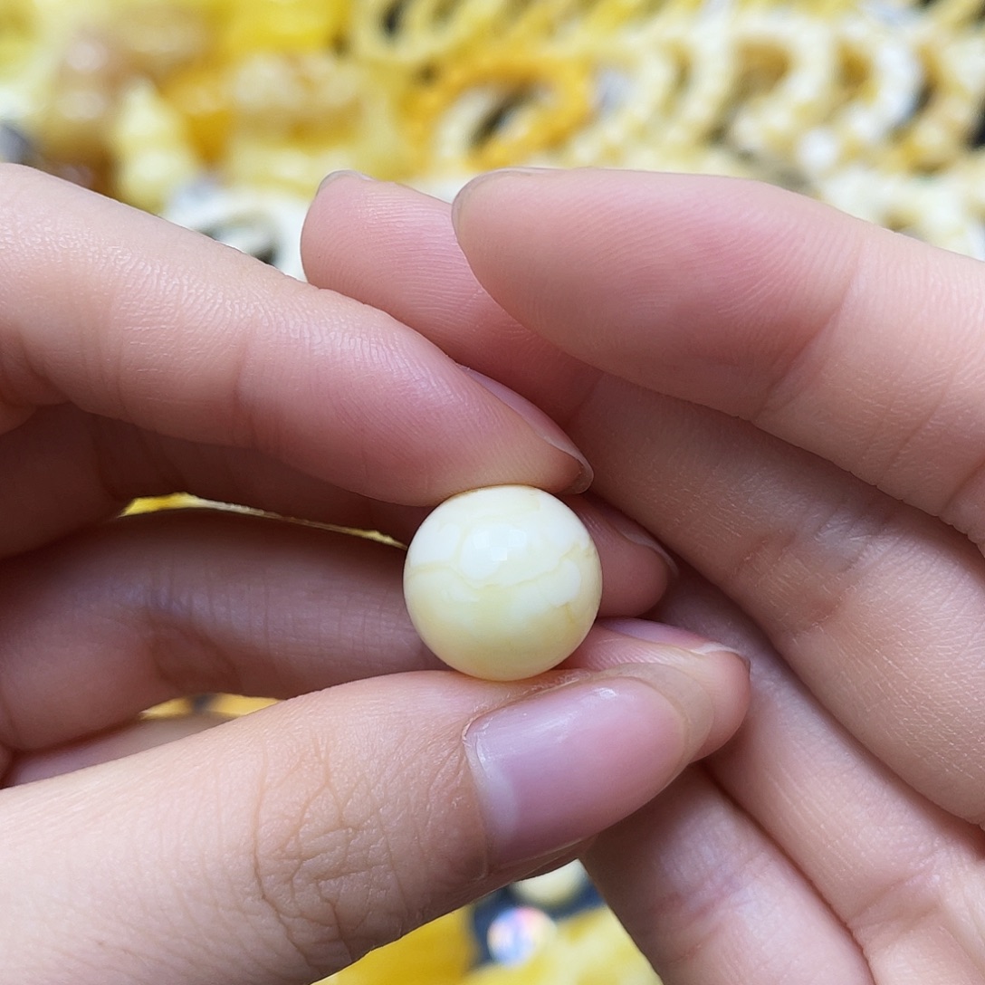 未镶嵌蜜蜡裸石圆珠13.4mm