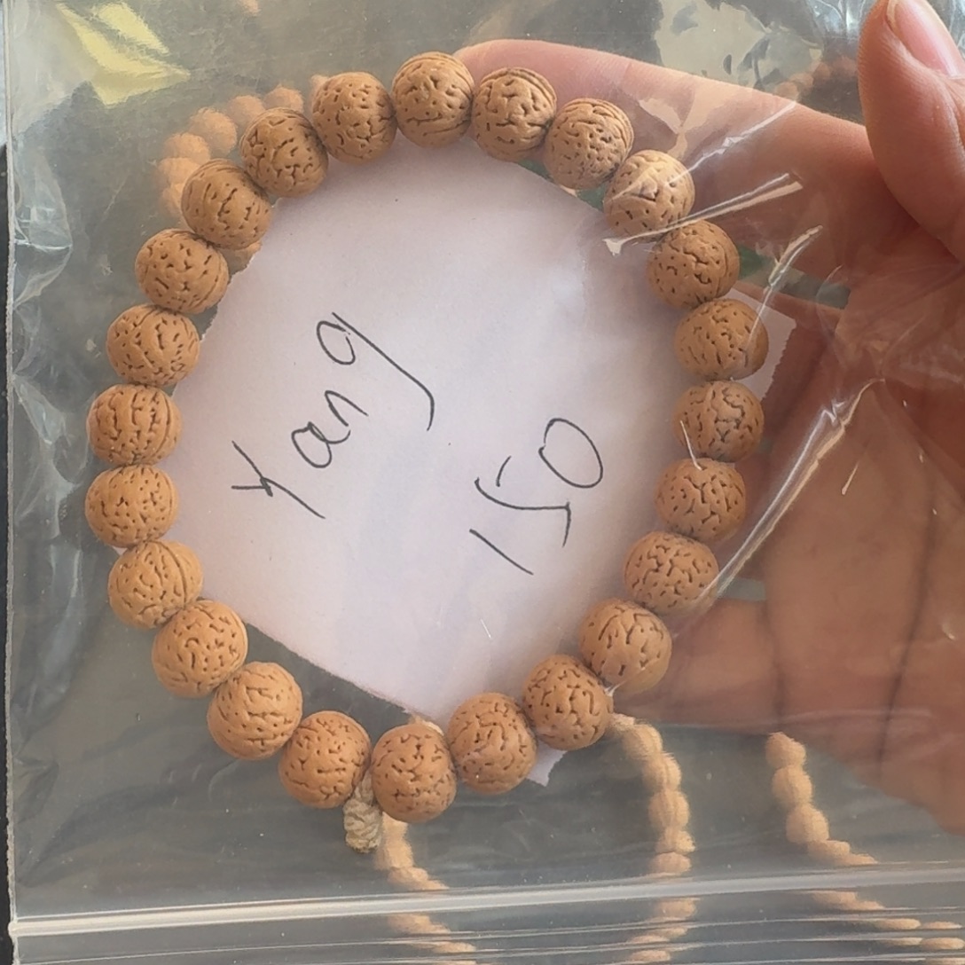 Y***.小桃核手串150手串