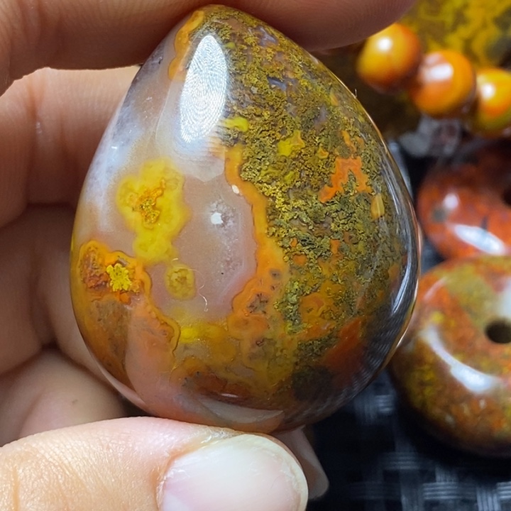 玛瑙/玉髓颈饰未镶嵌金**瑰