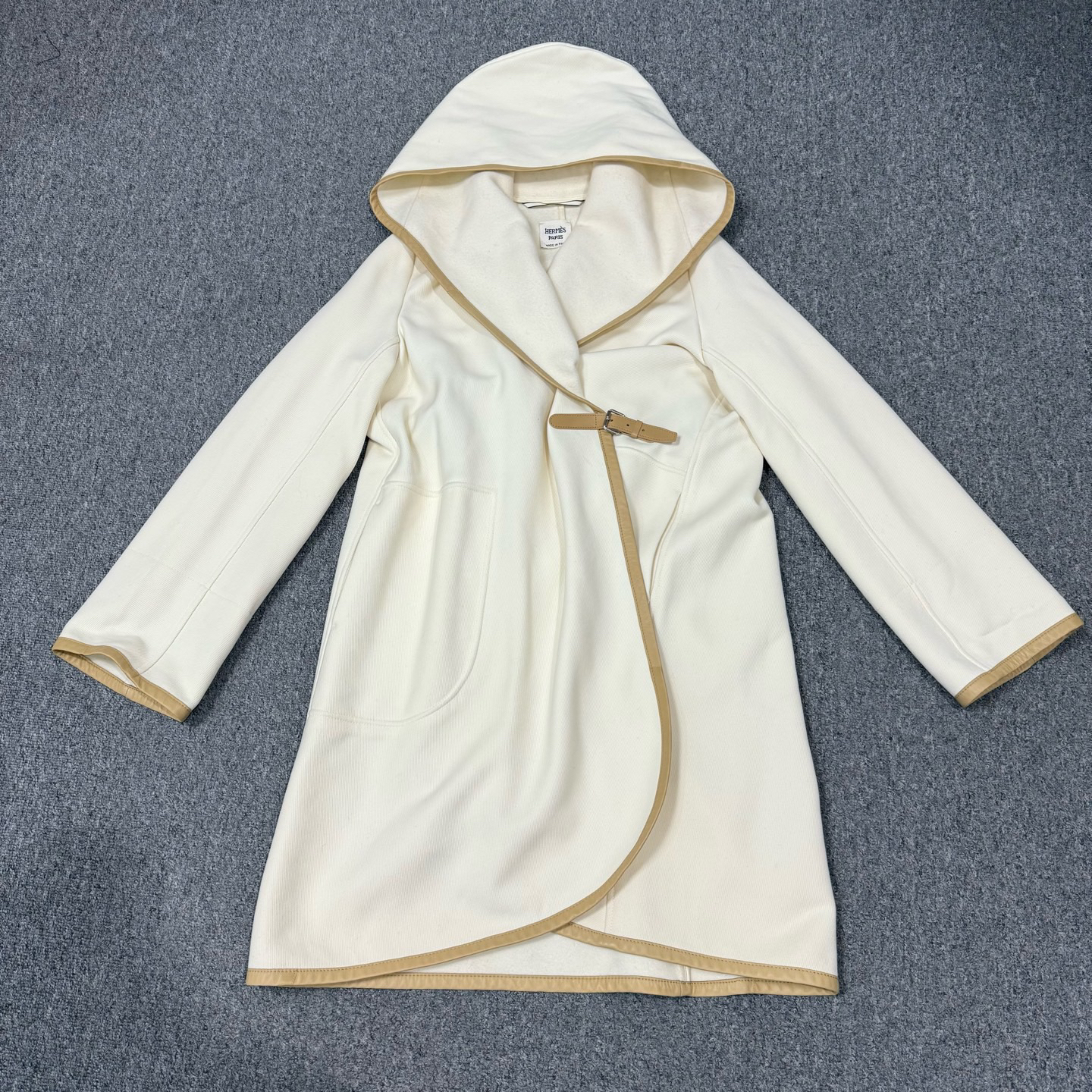 未使用 Hermes/爱马仕 18848000 nz白色拼皮羊毛大衣 未使用34码