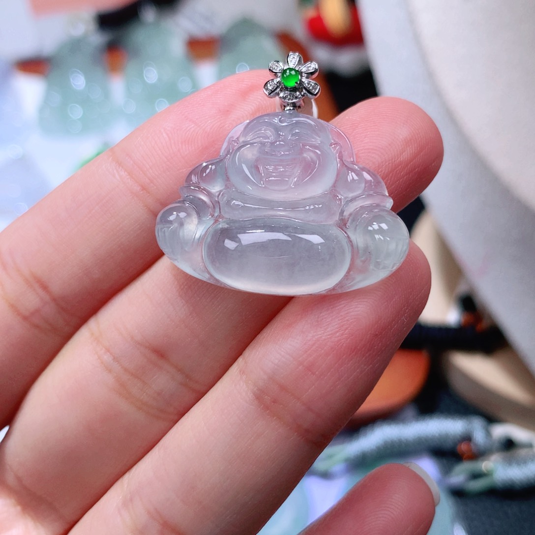 颈饰18K金镶嵌翡翠佛公