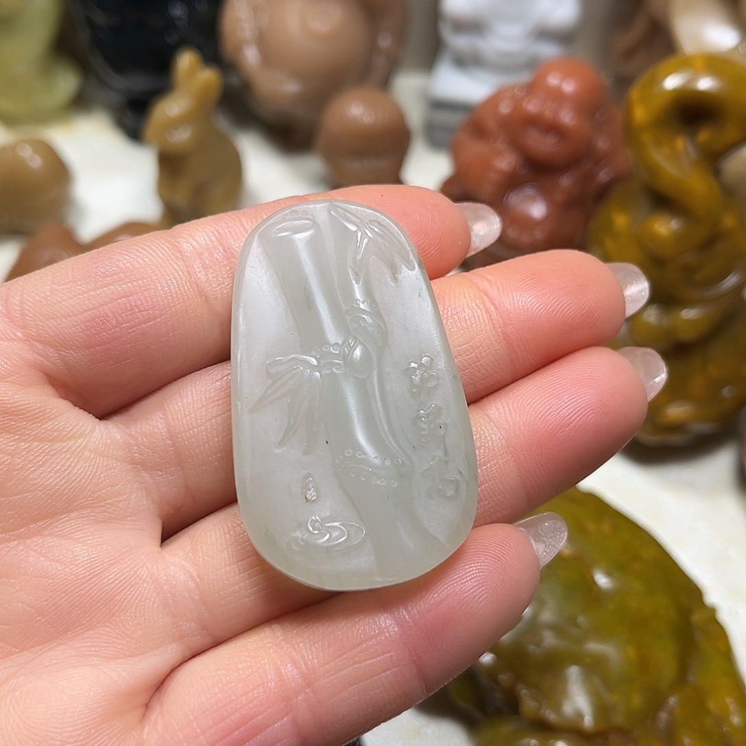 白玉菩提吊坠白玉菩提吊坠