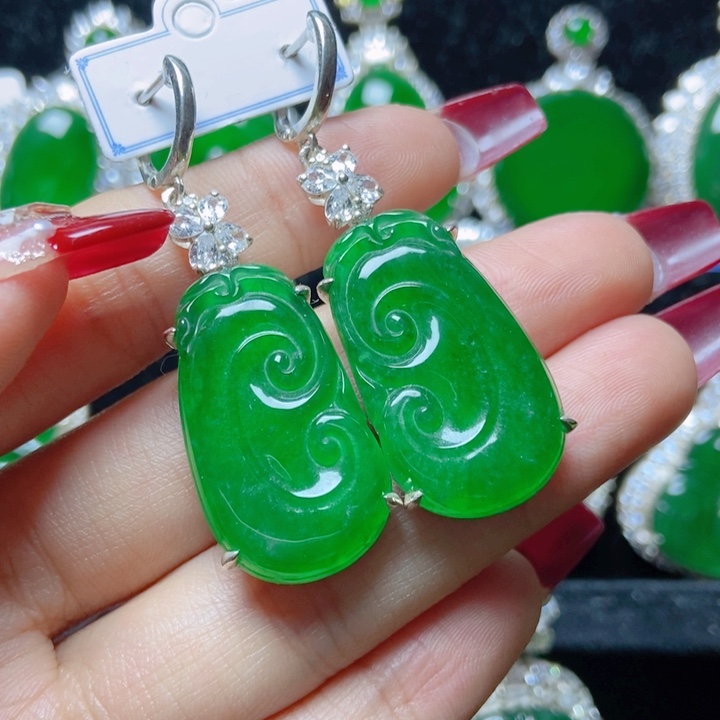 翡翠颈饰银S925镶嵌