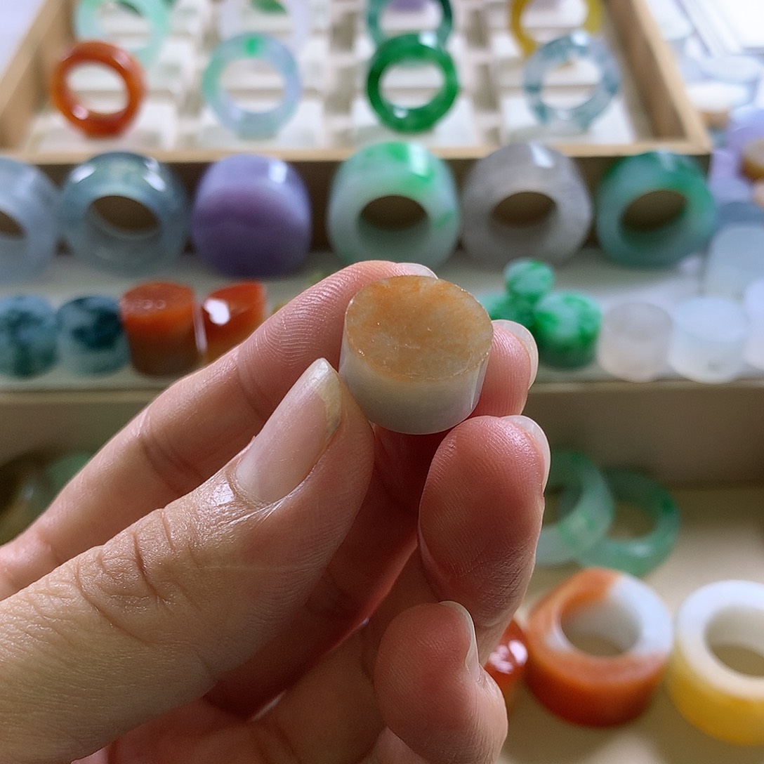 未镶嵌翡翠戒指定制翡翠翡翠