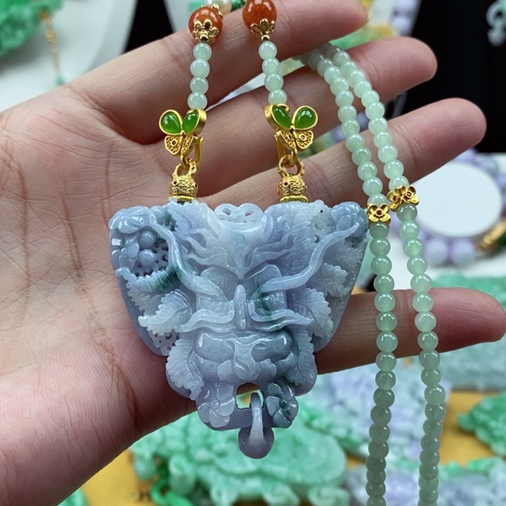 翡翠颈饰未镶嵌翡翠吊坠