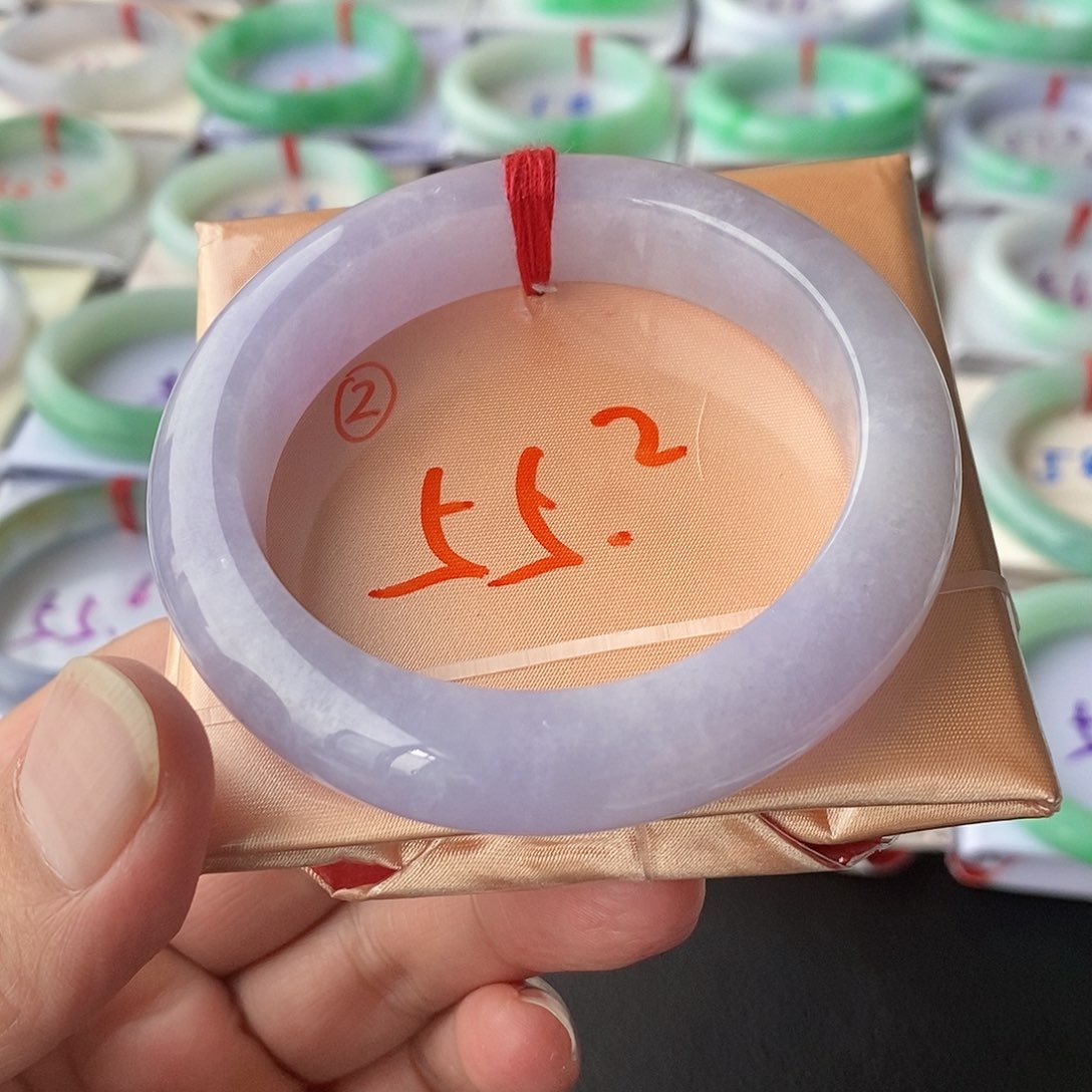 翡翠手镯未镶嵌2号链接