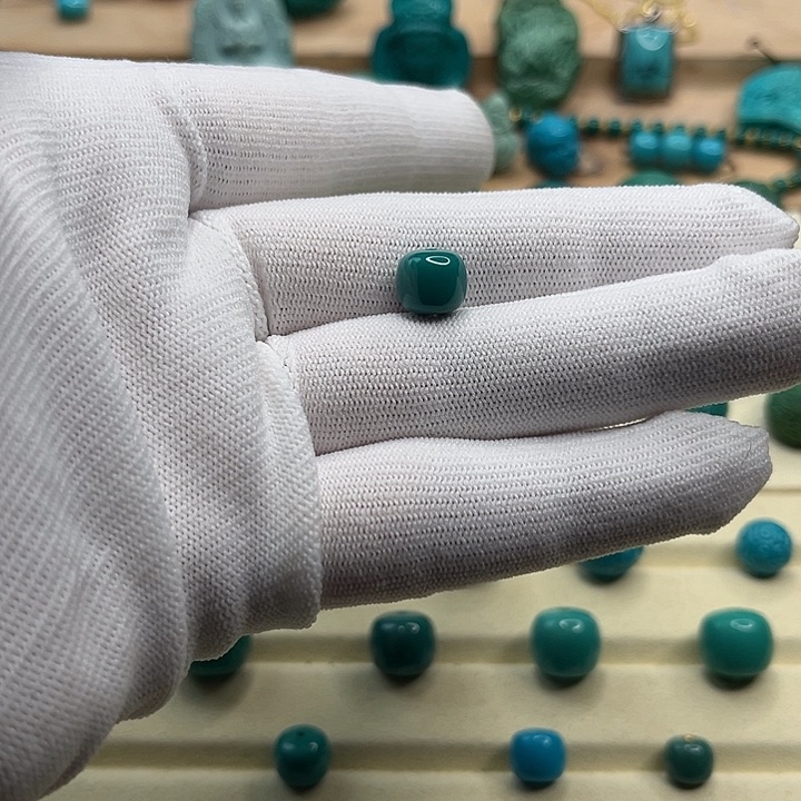 绿松石绿松石未镶嵌