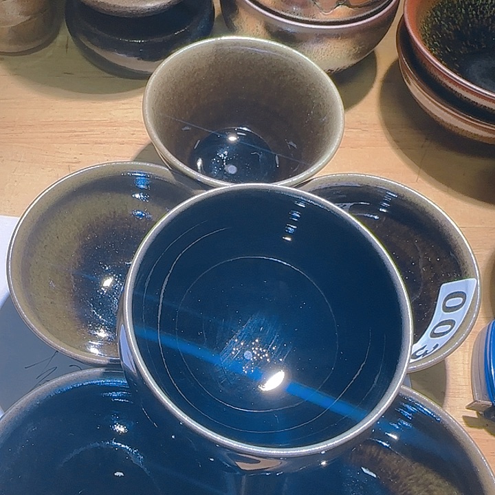 王**风哈哈哈哈哈哈哈哈哈 6 个