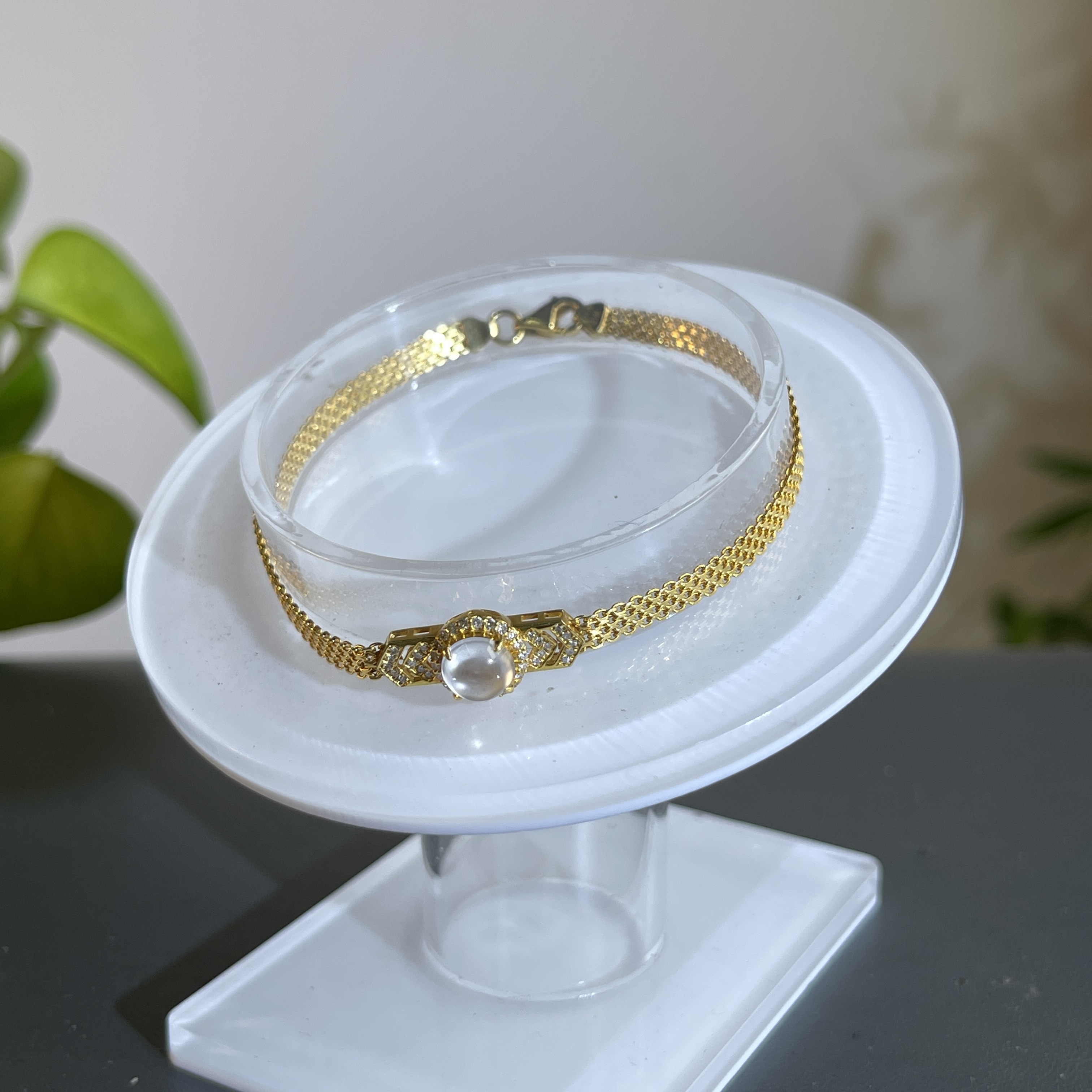 JTW23-154   天然缅甸A货翡翠     18K含钻镶嵌蛋面手链