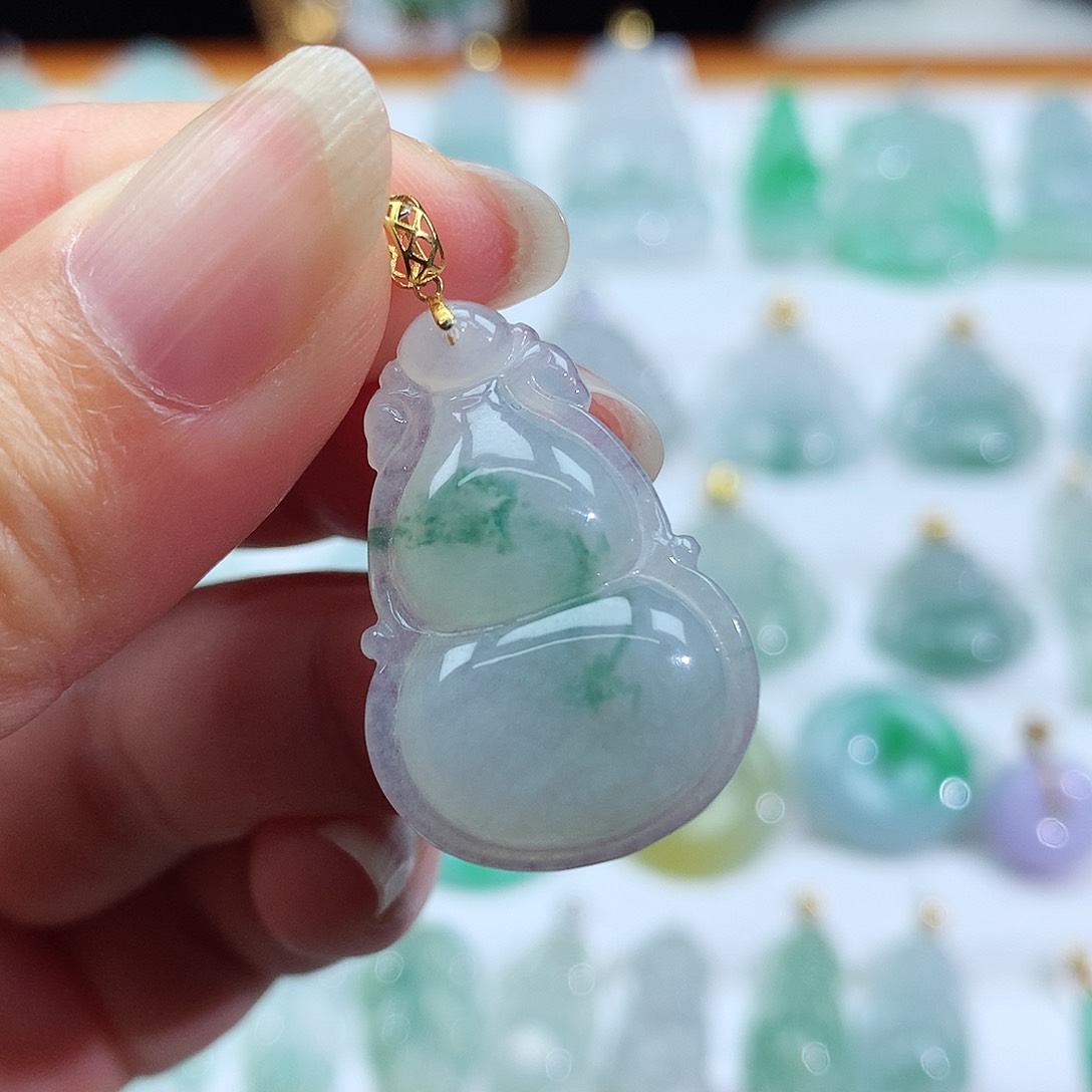 翡翠颈饰18K金镶嵌葫芦