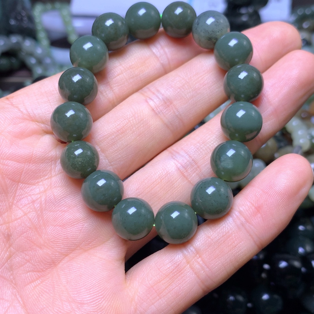 和田玉未镶嵌手串