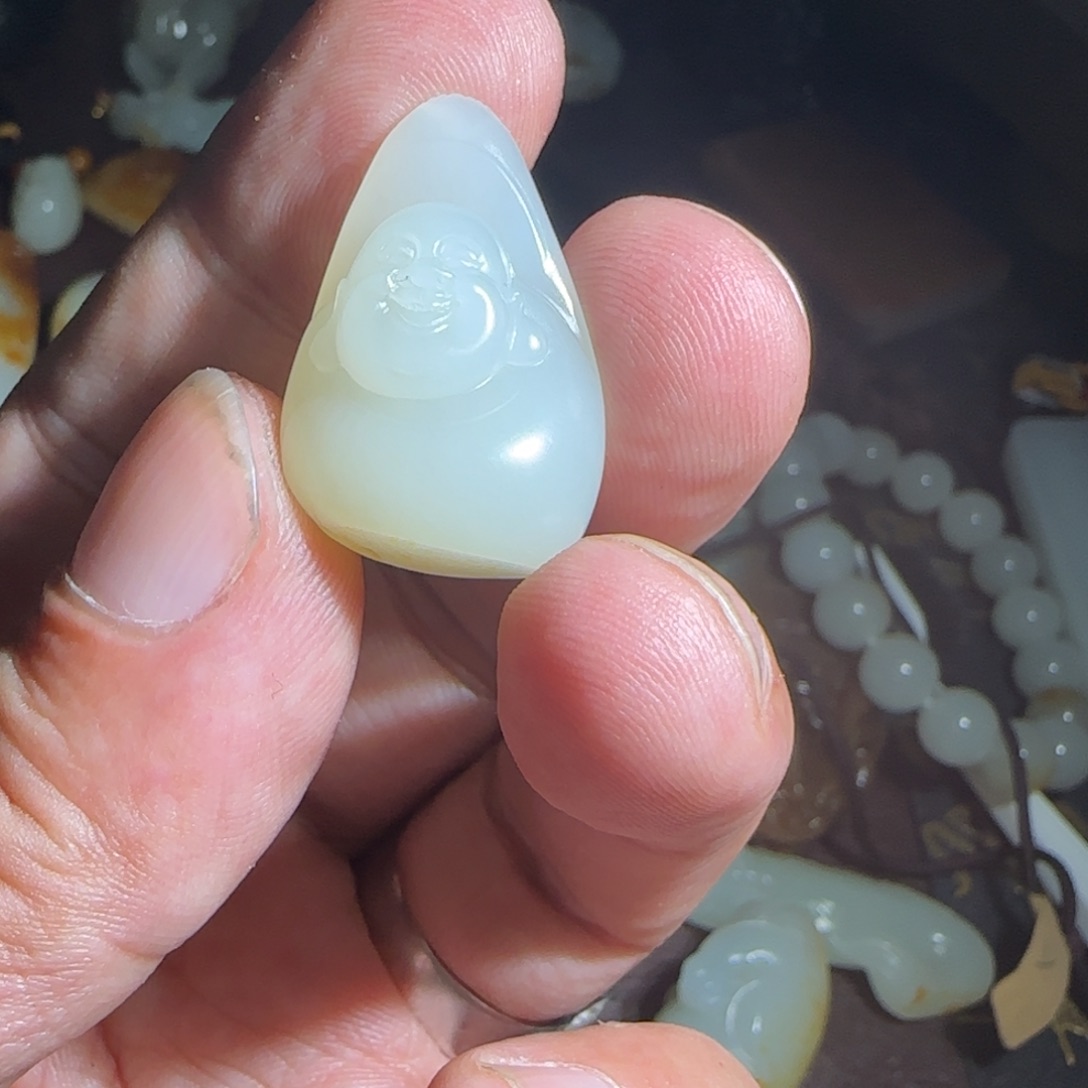 圣***王和田玉未镶嵌挂件