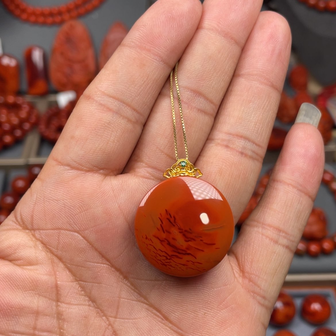 【闪购商品】南红玛瑙珠宝奇石18K金镶嵌吊坠送银链